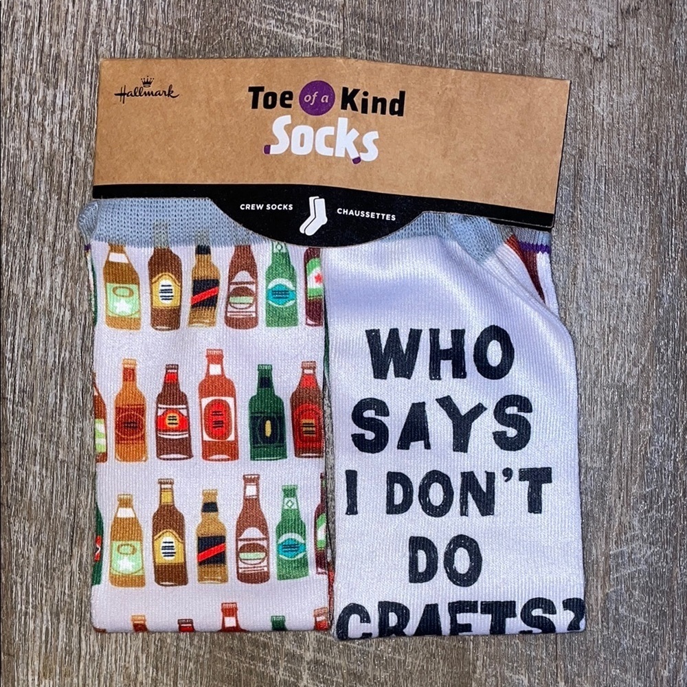Hallmark Toe of a Kind Craft Beer Socks OSFM